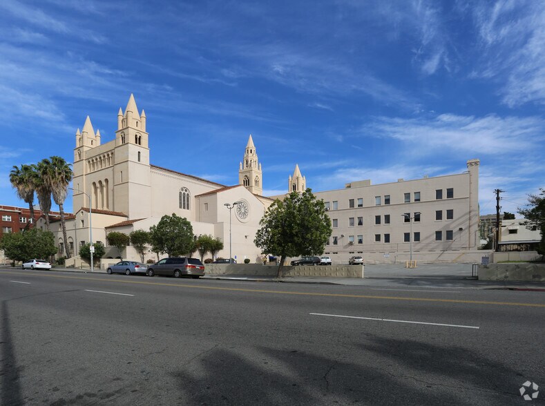 More Photos Of 760 S Westmoreland Ave, Los Angeles Religious Facility For Lease