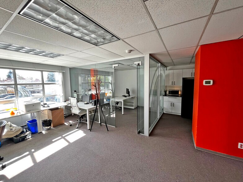 More Photos Of 1457-1469 Venables St, Vancouver Showroom For Lease