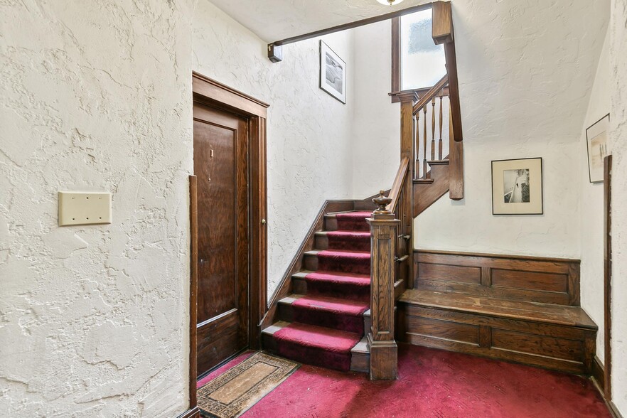 More Photos Of 1400 Detroit St, Denver Apartments For Sale