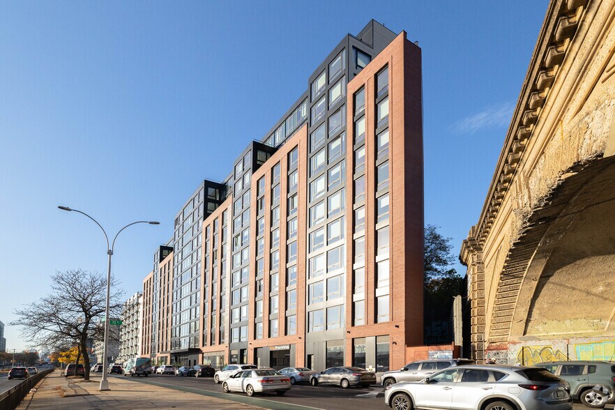 More Photos Of 7201 Queens Blvd, Woodside Apartments For Lease