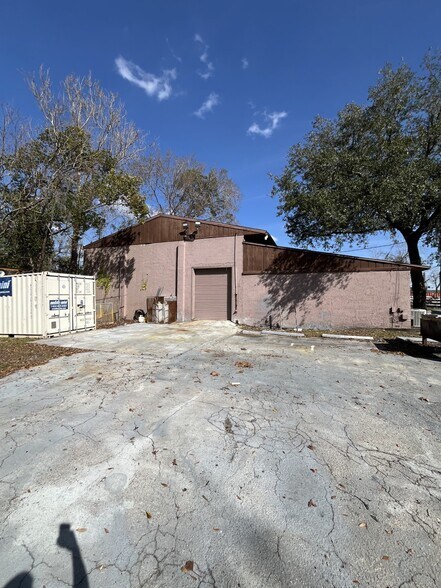 More Photos Of 4831 Phyllis St, Jacksonville Warehouse For Sale