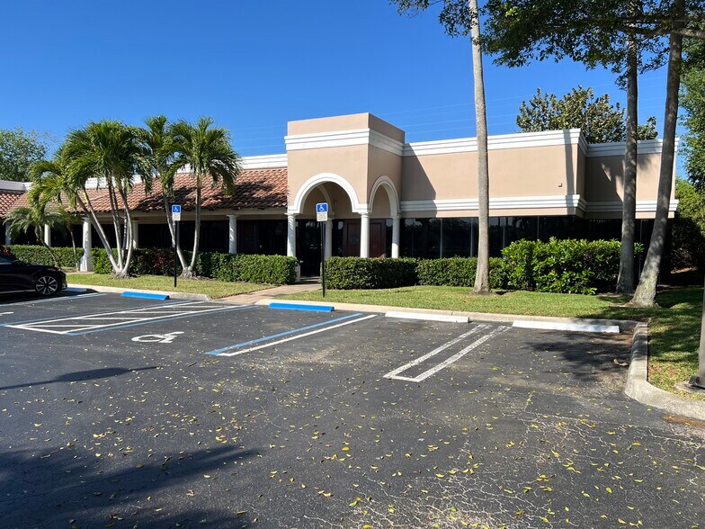 More Photos Of 4 Harvard Cir, West Palm Beach Medical For Lease