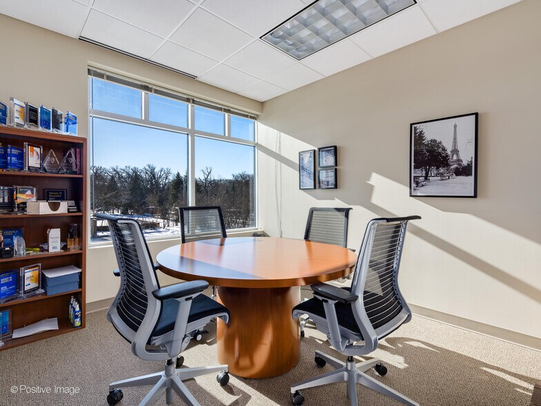 More Photos Of 400 S County Farm Rd, Wheaton Office For Sale