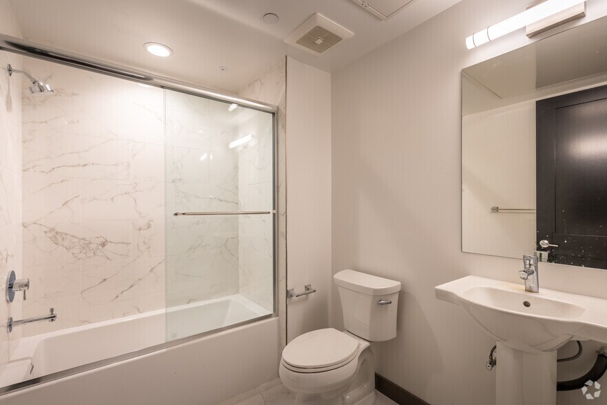 More Photos Of 552 N Hobart Blvd, Los Angeles Apartments For Sale