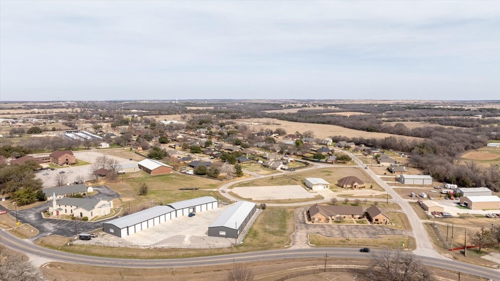 More Photos Of 3631 Fall Creek Hwy, Granbury Self Storage For Sale