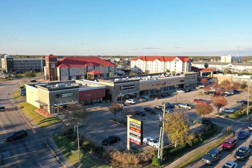 Primary Photo Of 528 W Bay Area Blvd, Webster Unknown For Lease