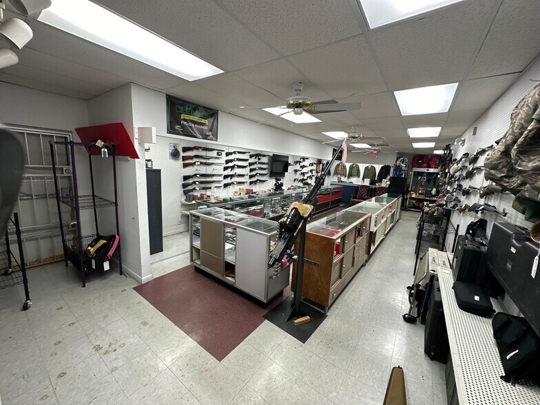 More Photos Of 844 S Florida Ave, Lakeland Freestanding For Sale