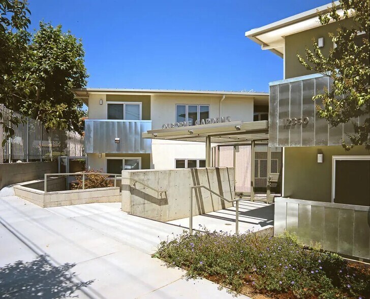 More Photos Of 12360 Osborne St, Pacoima Apartments For Sale