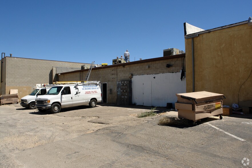 More Photos Of 16138-16142 Main St, Hesperia Freestanding For Lease