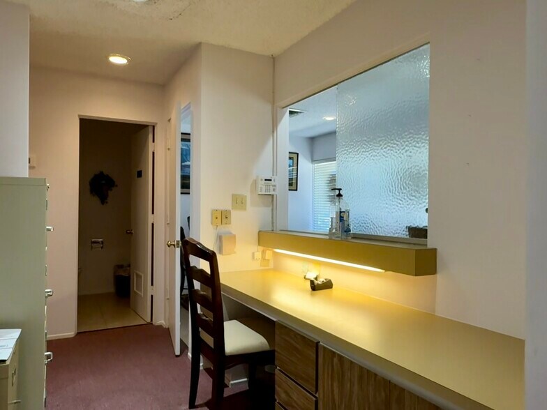 More Photos Of 7328 Valley Vista Ave, Yucca Valley Medical For Lease