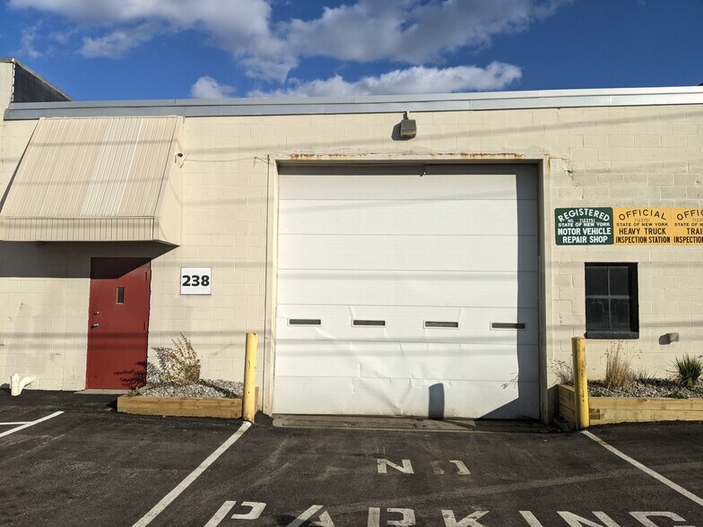 More Photos Of 230-240 Mckee Rd, Rochester Service For Lease