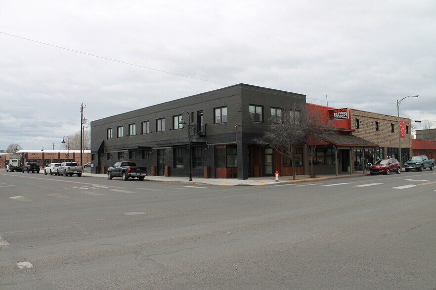 More Photos Of 386 N Main St, Prineville Restaurant For Lease