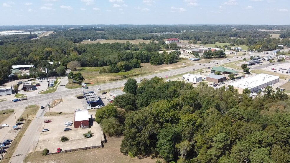 More Photos Of TBD S Main St, Lindale Land For Sale