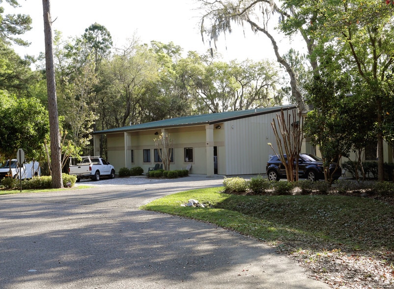 Primary Photo Of 16 Finch St, Hilton Head Warehouse For Lease