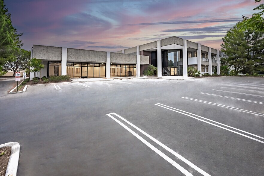 More Photos Of 23311 Madero, Mission Viejo Office For Sale