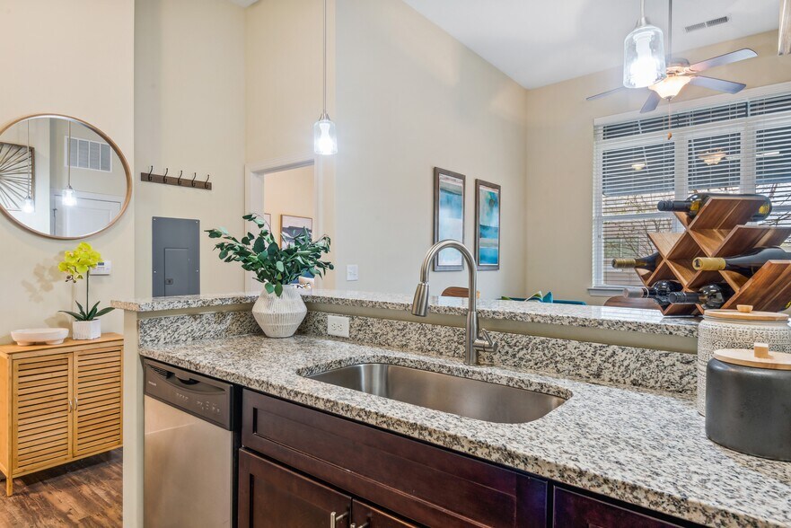 More Photos Of 9336 Kings Parade Blvd, Charlotte Apartments For Lease