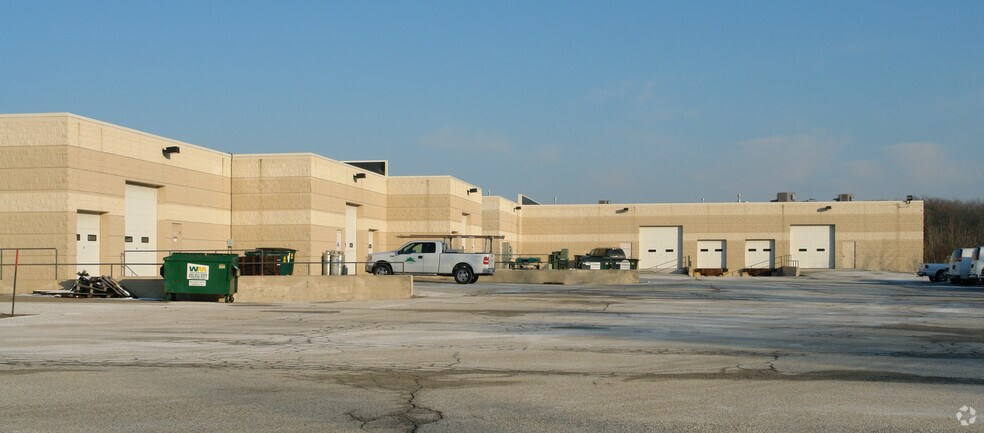 More Photos Of N27W23713 Paul Rd, Pewaukee Light Distribution For Lease
