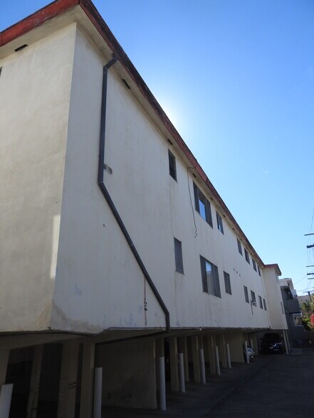 More Photos Of 409 S Manhattan Pl, Los Angeles Apartments For Sale