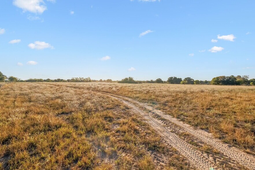 More Photos Of 25743 Campbellton rd, San Antonio Land For Sale