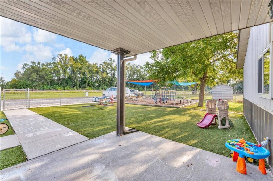 More Photos Of 109 E Railroad St, Silver Lake Daycare Center For Sale
