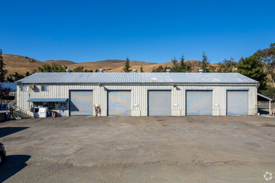 More Photos Of 1800 Goodyear Rd, Benicia Land For Lease