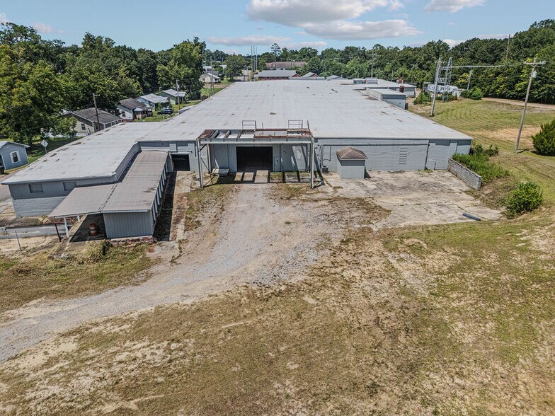 More Photos Of 1002 Douglas Ave, Opp Manufacturing For Lease