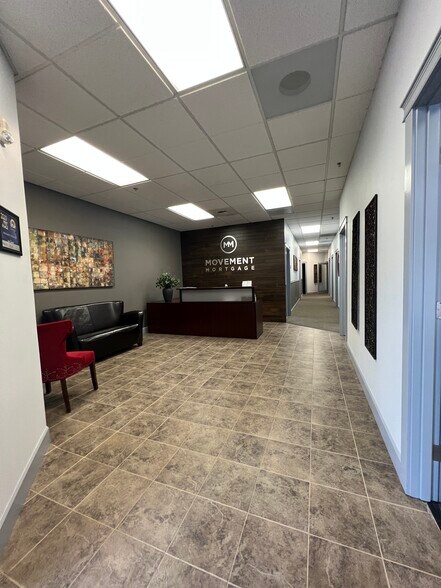 More Photos Of 1551 SE Piperberry Way, Port Orchard Storefront Retail Office For Lease