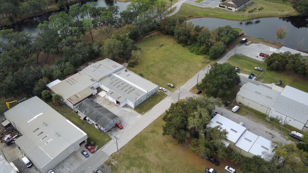 More Photos Of 2935 Barneys Pumps Pl, Lakeland Manufacturing For Sale