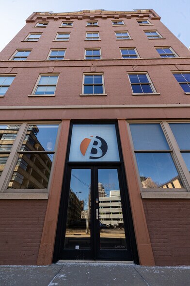 More Photos Of 214 S 8th St, Louisville Loft Creative Space For Lease