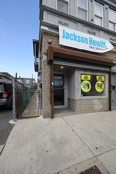 More Photos Of 2709 Westfield Ave, Camden Apartments For Sale