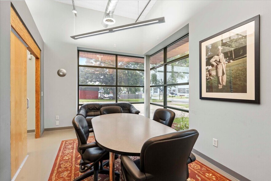 More Photos Of 1225 Greenway Cross, Madison Flex For Sale