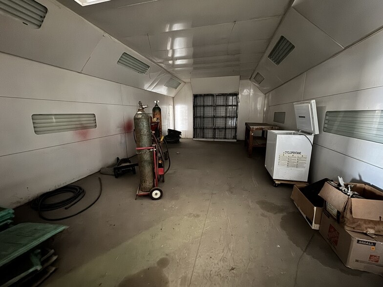 More Photos Of 2285 Reneau Rd, Oneonta Contractor Storage Yard For Sale