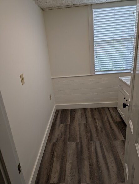 More Photos Of 57-63 South St, Hingham Storefront Retail Office For Lease