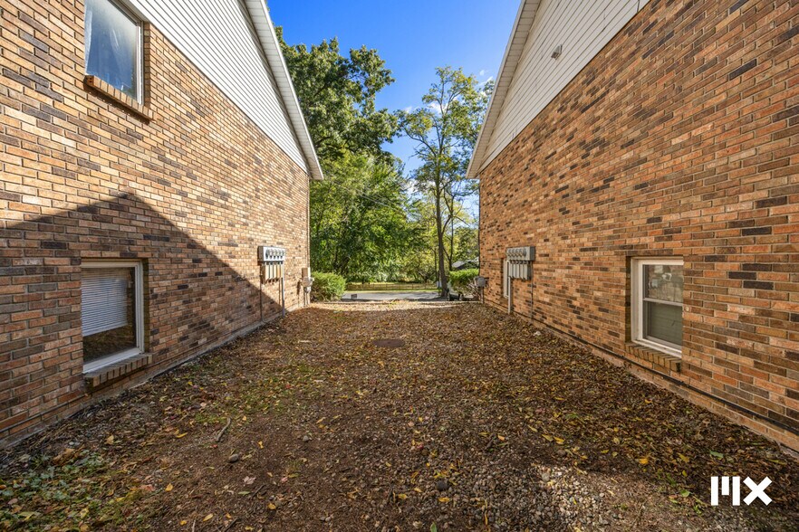 More Photos Of 118-130 S Clarendon St, Kalamazoo Apartments For Sale