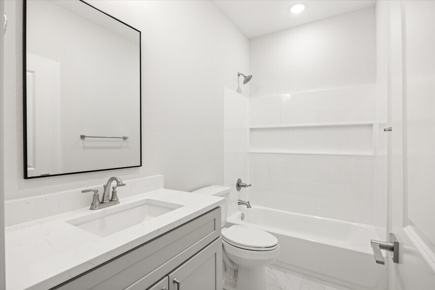 More Photos Of 710 N Sycamore St, Hico Apartments For Sale