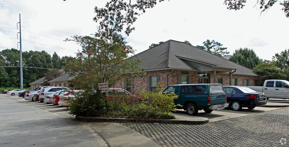 More Photos Of 6555 Perkins Rd, Baton Rouge Office For Lease