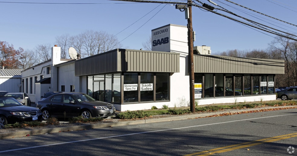 More Photos Of 140 Bedford Rd, Katonah Auto Dealership For Lease