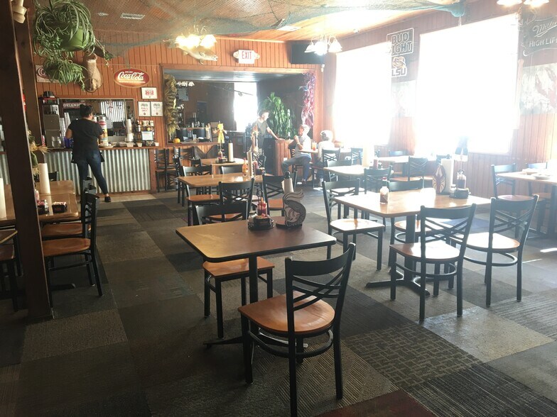 More Photos Of 302 Highway 22 W, Madisonville Restaurant For Sale
