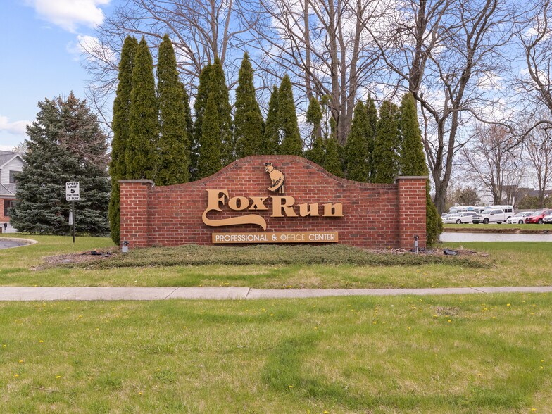 More Photos Of 655 Fox Run Rd, Findlay Office For Sale