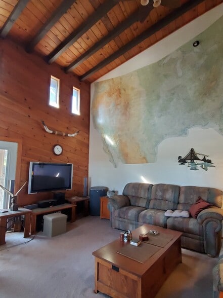 More Photos Of 13279 Roadrunner Loop, Red Bluff Airplane Hangar For Sale
