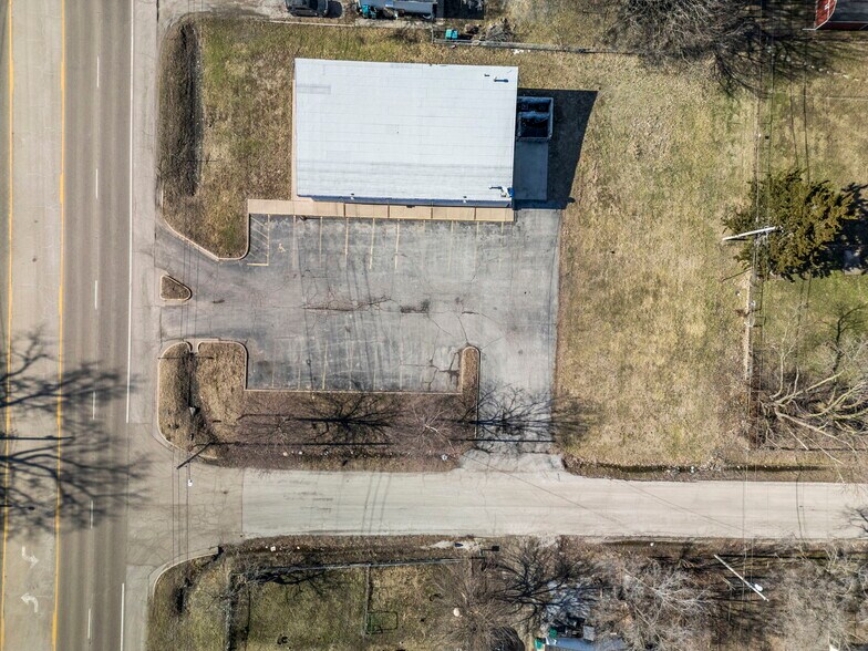 More Photos Of 1325 Camp Jackson Rd, Cahokia Freestanding For Sale