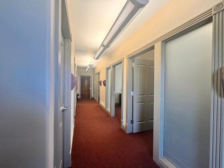 More Photos Of 1125 Blackhawk Rd, Mount Pleasant Medical For Lease