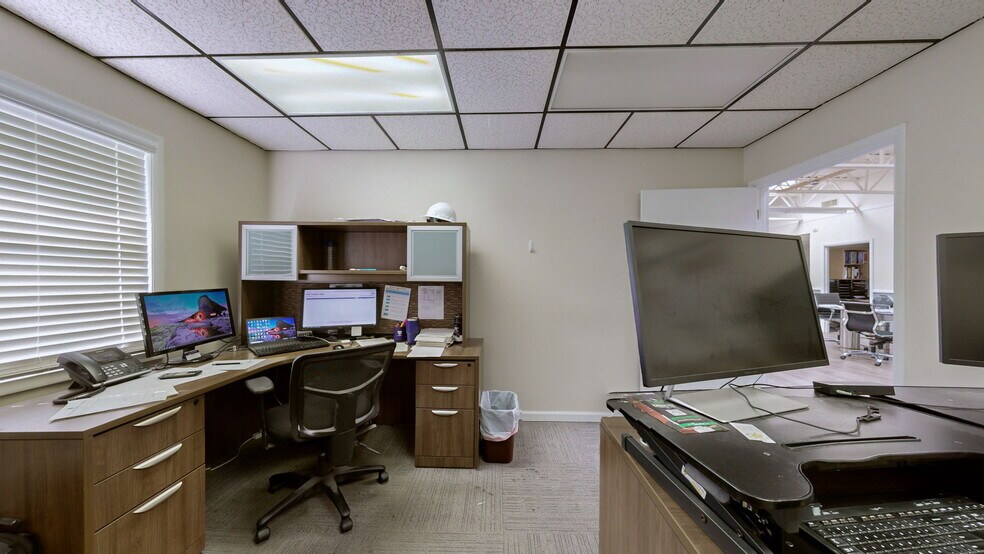 More Photos Of 405 Industrial Dr, Mount Juliet Warehouse For Sale