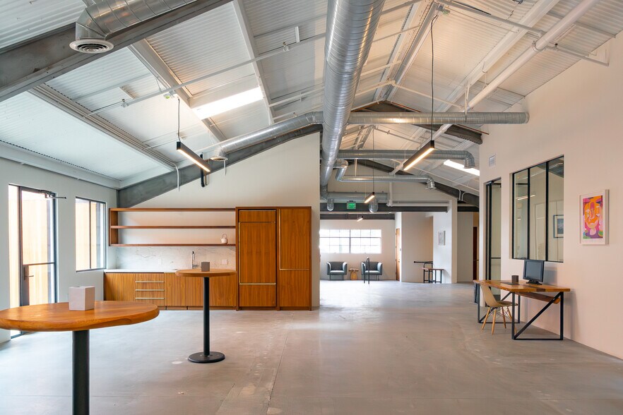 More Photos Of 1655 Euclid St, Santa Monica Loft Creative Space For Lease