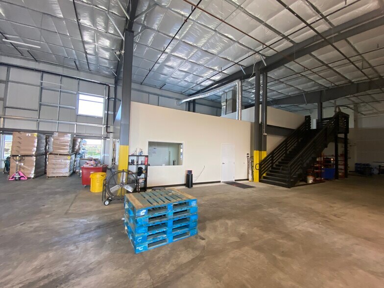 More Photos Of 13794 E I-25 Frontage Rd, Mead Warehouse For Sale