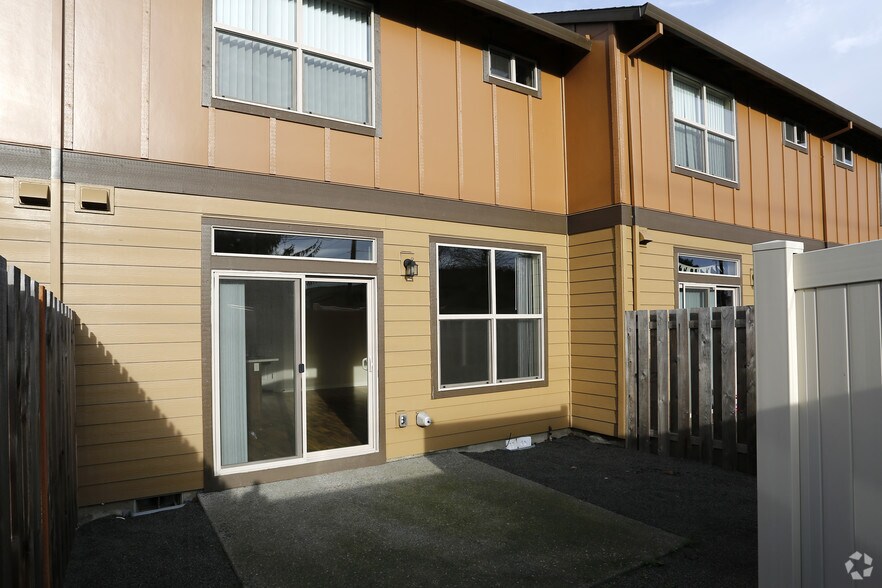 More Photos Of 19731 SW Athena Ct, Aloha Apartments For Sale