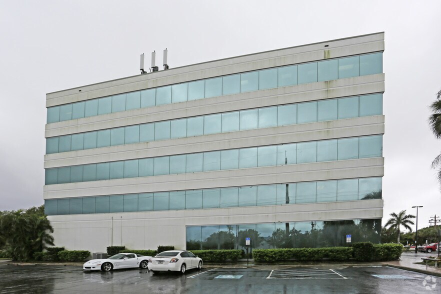 More Photos Of 2503 Del Prado Blvd S, Cape Coral Medical For Lease