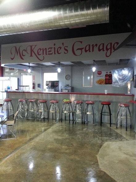 More Photos Of 206 NW Dearborn Ave, Lawton Restaurant For Sale