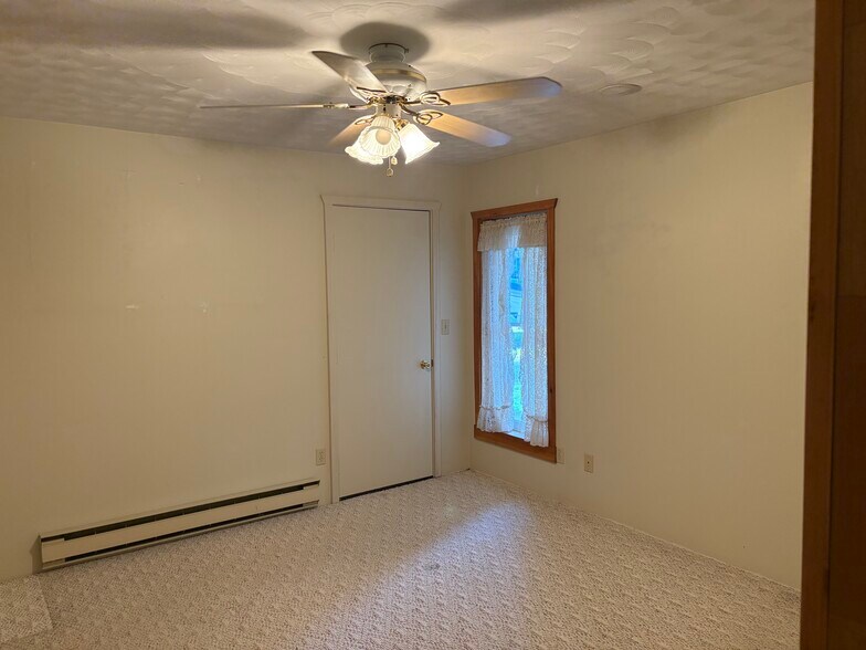 More Photos Of 2745 Shadyside Rd, Findley Lake Marina For Sale