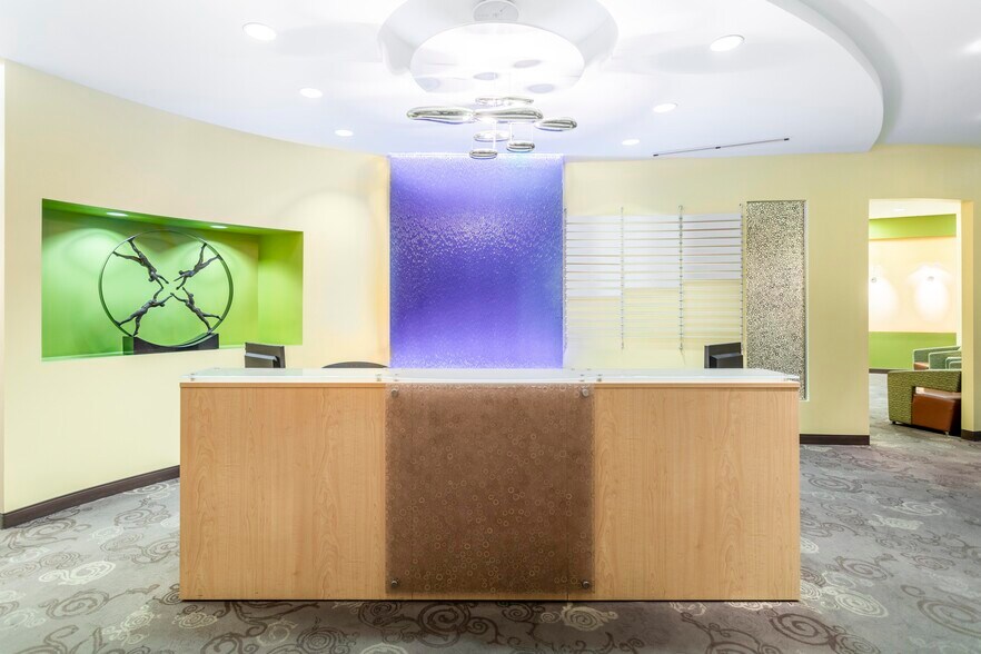 More Photos Of 410 S Rampart Blvd, Las Vegas Coworking Space